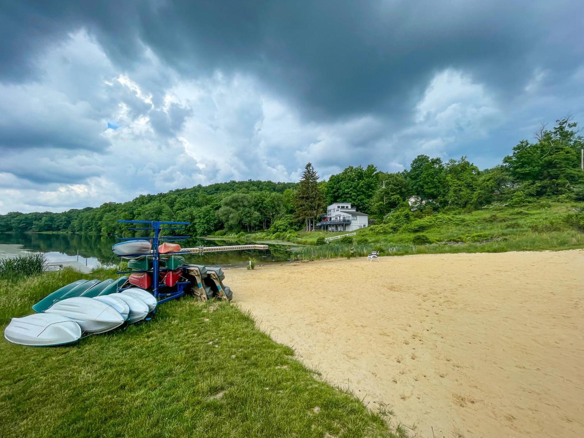 Unique Roundhouse: Hot Tub-Game Room-Firepit&More! Bushkill Eksteriør bilde